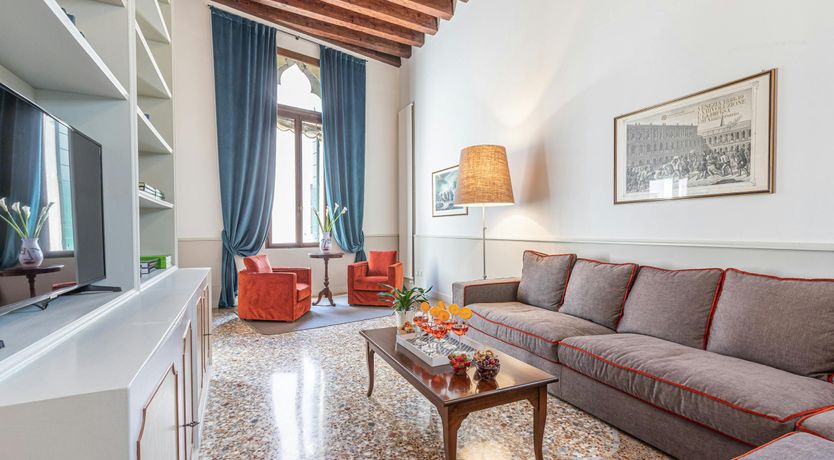 Photo of That's Venetian Life