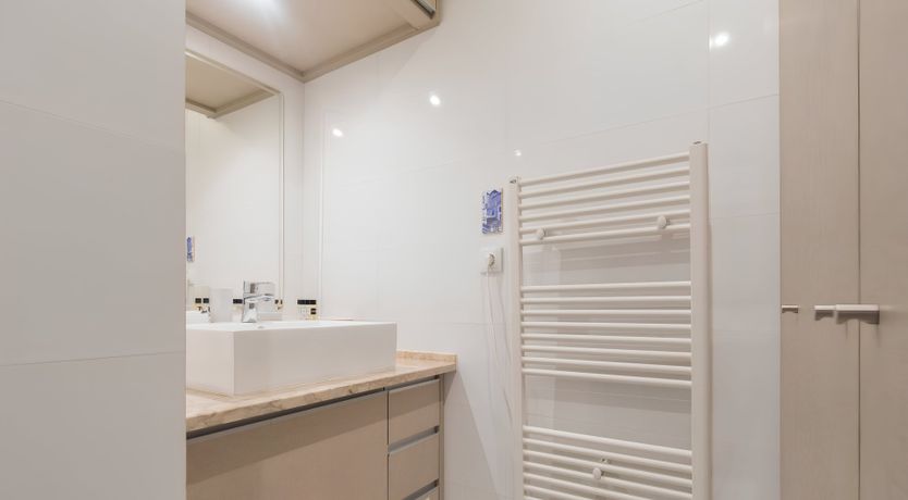 Photo of Velvet Glaze