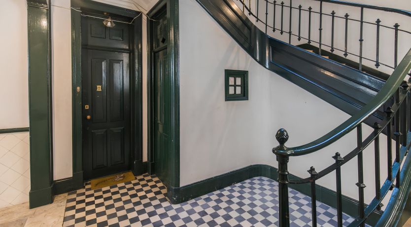 Photo of Velvet Glaze