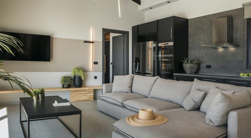 Photo of Grecian Sun