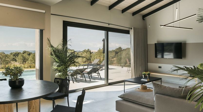 Photo of Grecian Sun