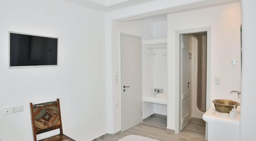 Photo of Grey & Coral