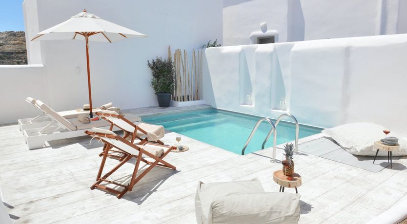 Photo of Grey & Coral