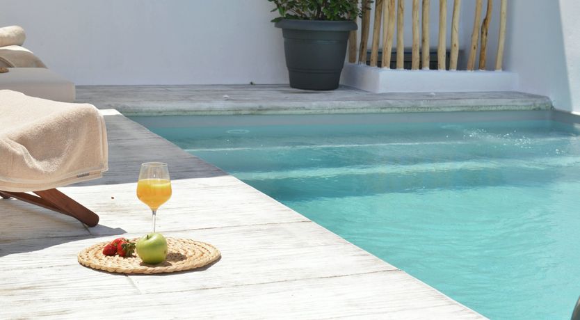 Photo of Grey & Coral