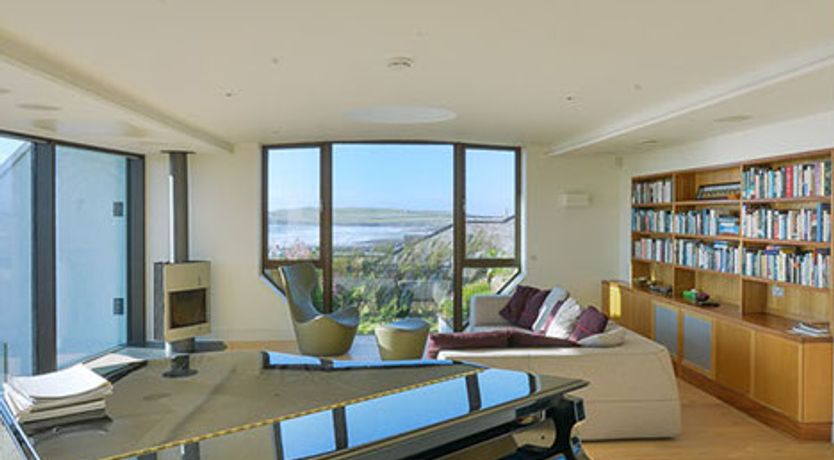 Photo of Clifftop Hideaway