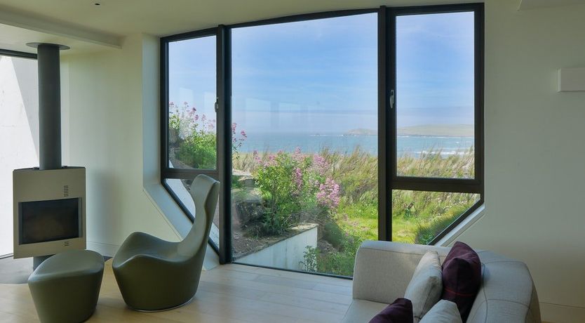 Photo of Clifftop Hideaway