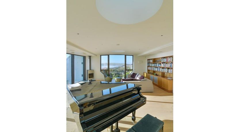 Photo of Clifftop Hideaway