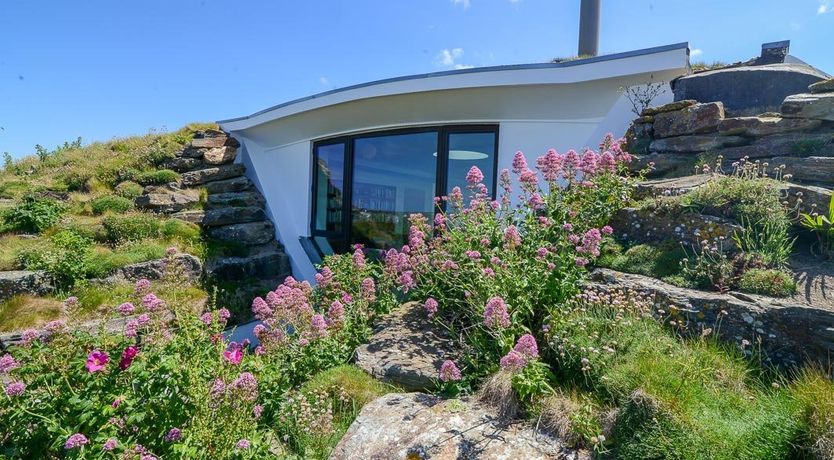 Photo of Clifftop Hideaway