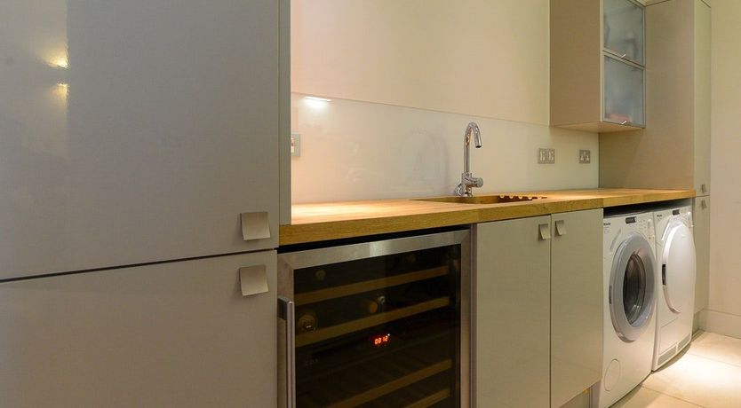 Photo of Clifftop Hideaway