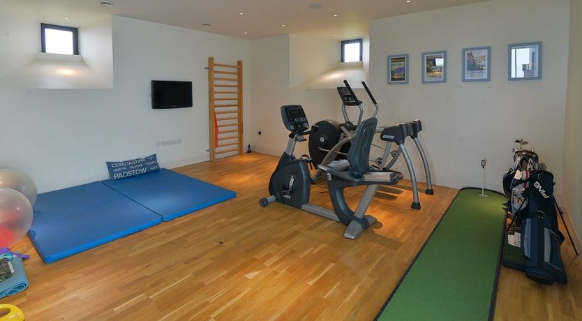 Photo of Clifftop Hideaway