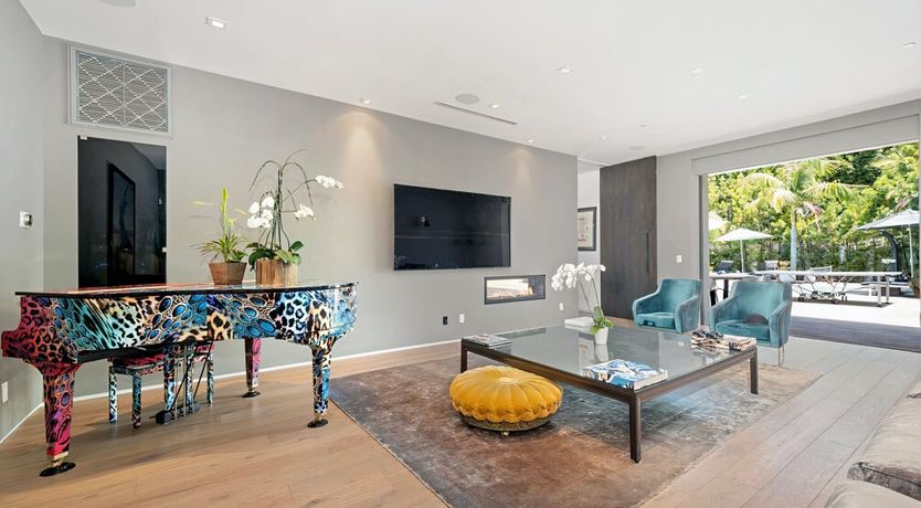 Photo of The Bluejeans