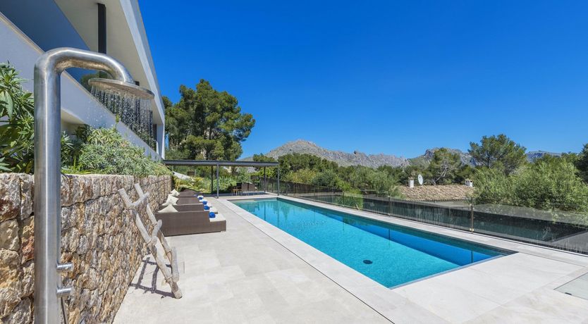 Photo of Dreaming by the Sea