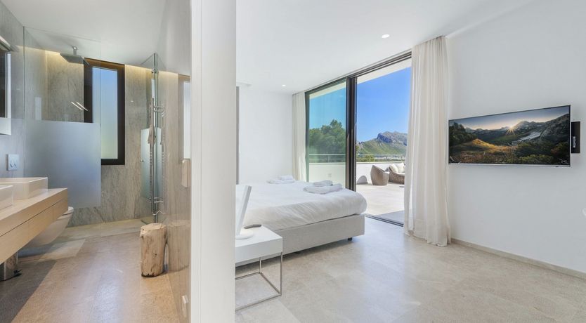 Photo of Dreaming by the Sea