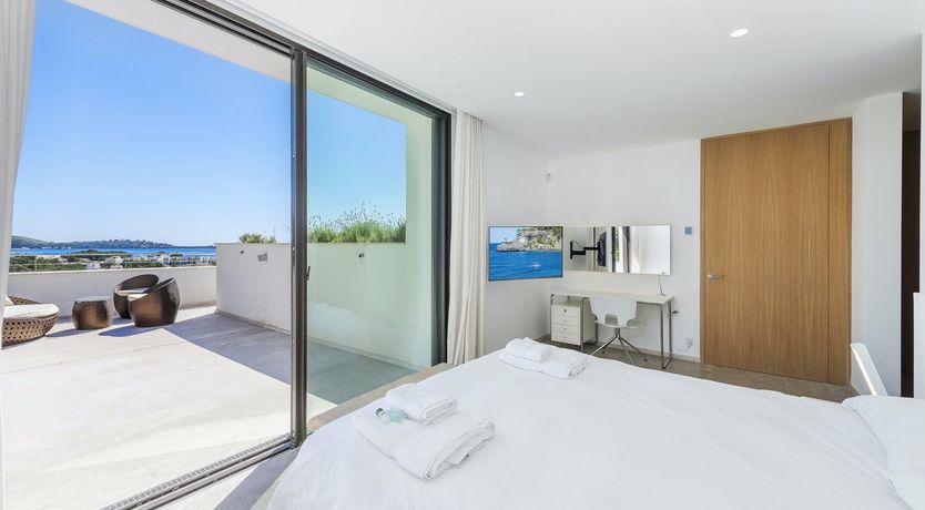 Photo of Dreaming by the Sea