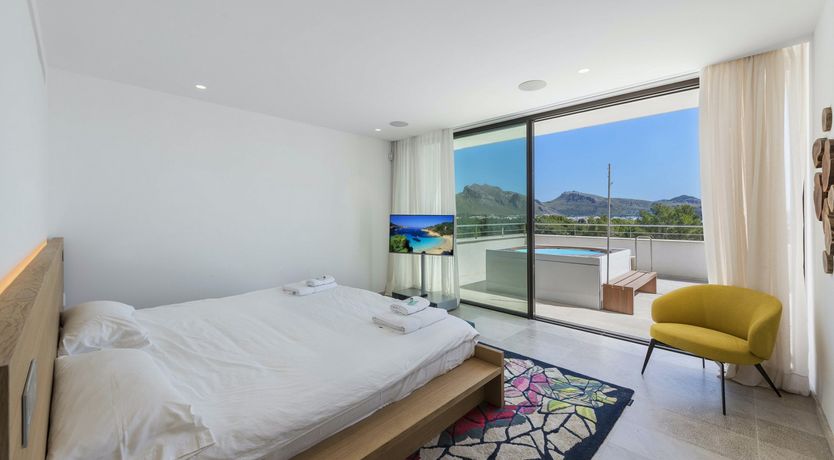 Photo of Dreaming by the Sea