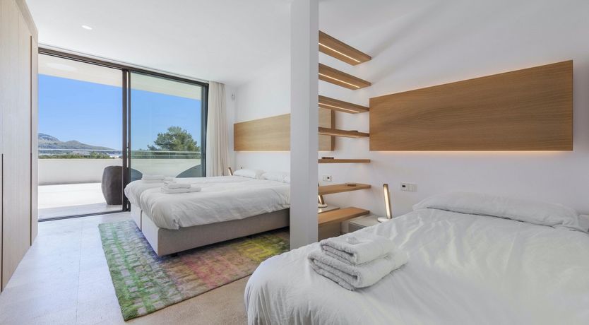 Photo of Dreaming by the Sea