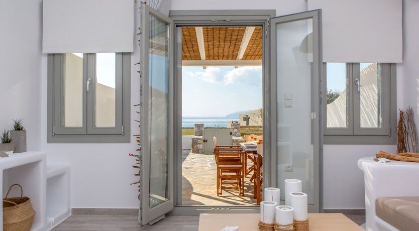 Photo of Naxos Reflections