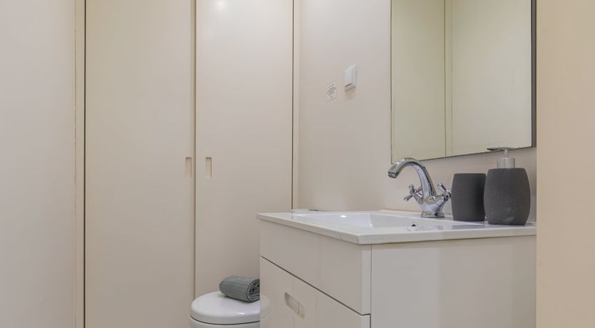 Photo of Lisbon Moon