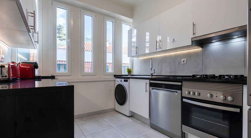 Photo of Lisbon Moon