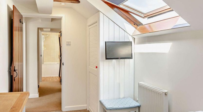 Photo of 3 Bed in Clyst St. Mary