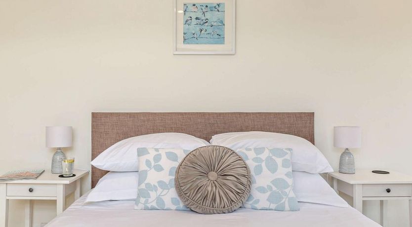 Photo of 3 Bed in Clyst St. Mary