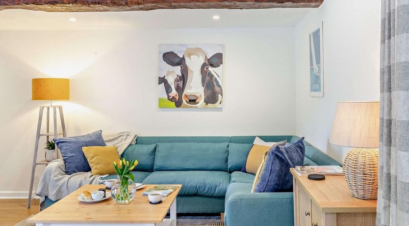 Photo of 3 Bed in Clyst St. Mary