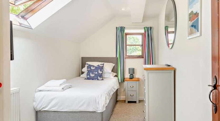 Photo of 3 Bed in Clyst St. Mary