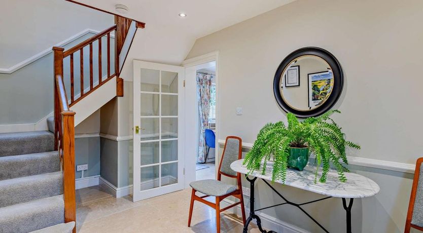 Photo of 2 Bed in Pencombe