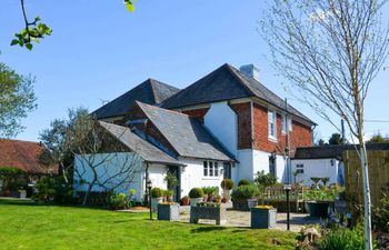 in Hurst Green (46916) Holiday Cottage