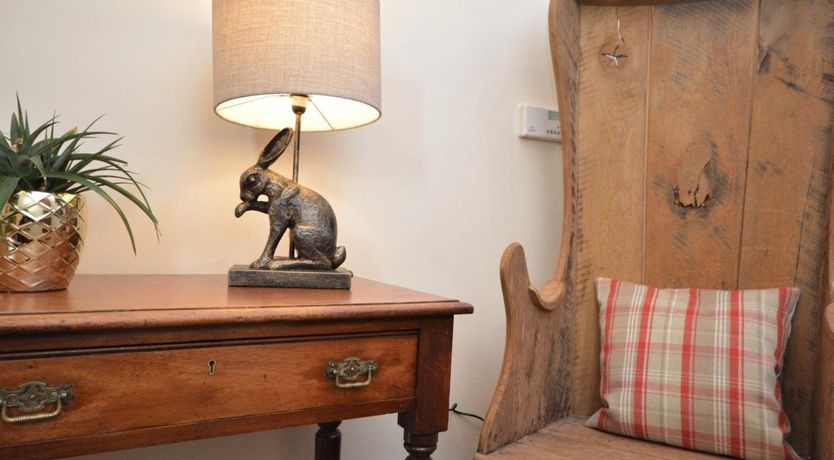 Photo of 4 Bed in Uplowman