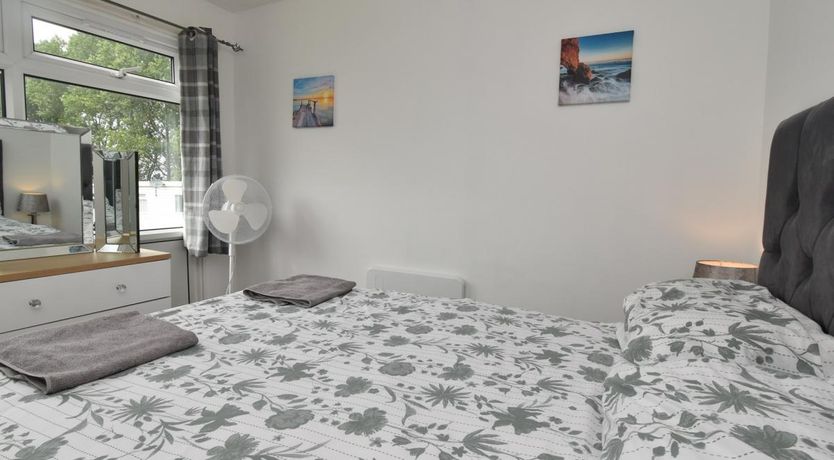 Photo of 2 Bed in Freshwater East