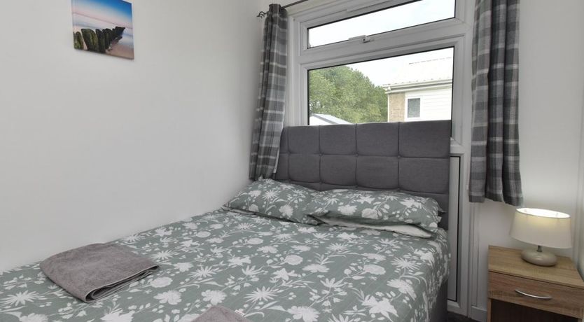 Photo of 2 Bed in Freshwater East