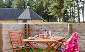 Photo of Log Cabin in Glasgow and Clyde Valley