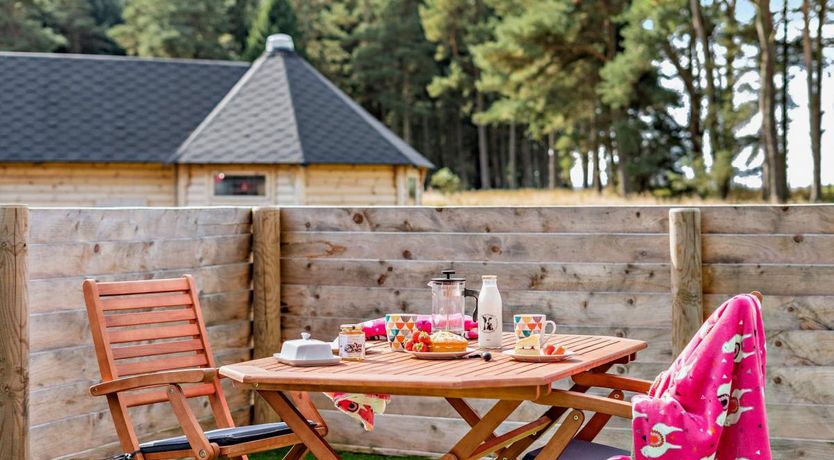 Photo of Log Cabin in Glasgow and Clyde Valley