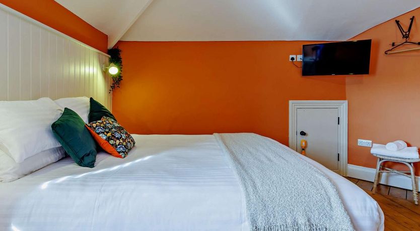 Photo of 3 Bed in Tregaron