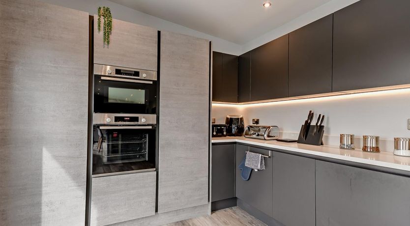 Photo of 3 Bed in Worcester