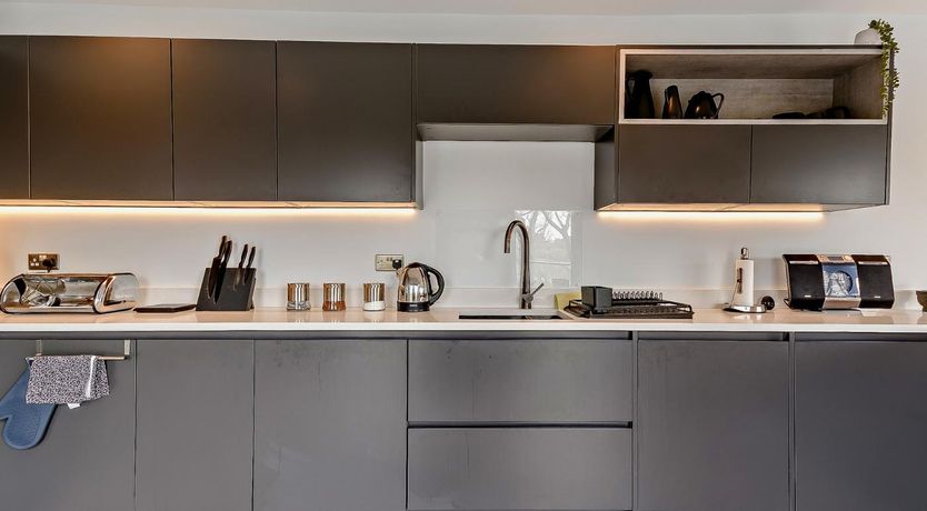 Photo of 3 Bed in Worcester