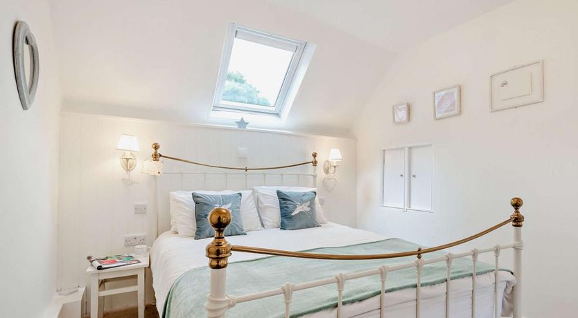 Photo of 1 Bed in Rode