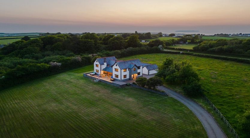 Photo of 6 Bed in Bideford