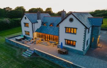 6 Bed in Bideford Holiday Cottage