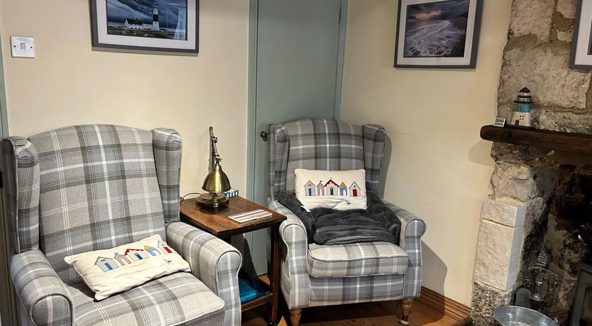 Photo of 2 Bed in Portland