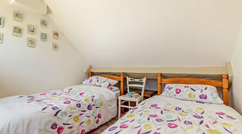 Photo of 2 Bed in Portland