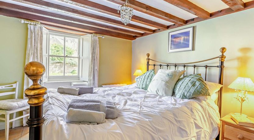 Photo of 2 Bed in Portland
