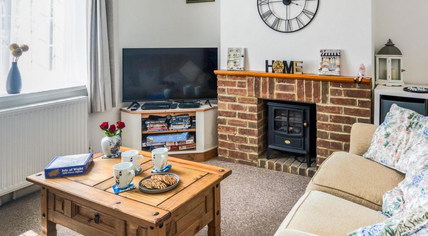 Photo of 2 Bed in Freshwater