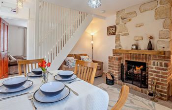 2 Bed in Freshwater Holiday Cottage