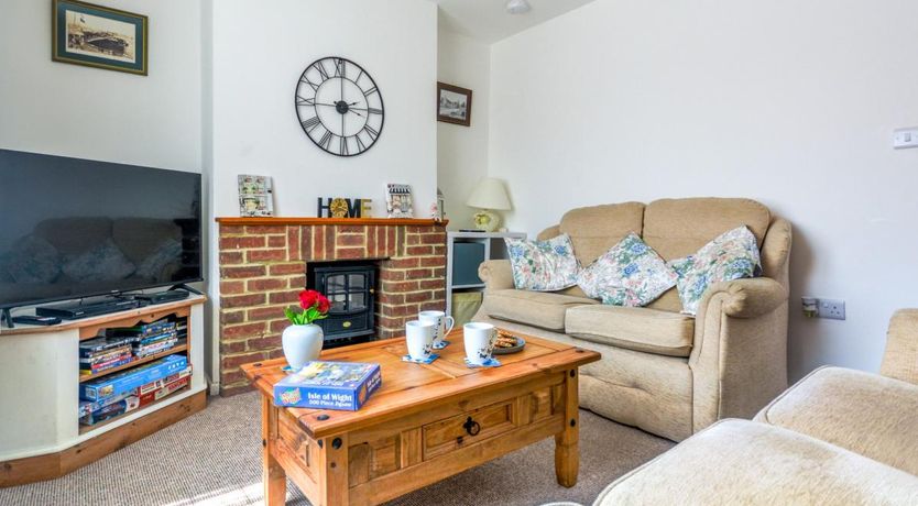 Photo of 2 Bed in Freshwater