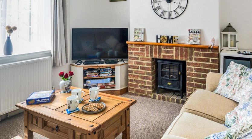 Photo of 2 Bed in Freshwater