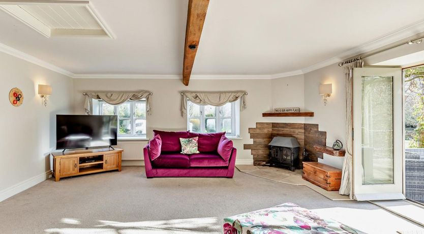 Photo of 5 Bed in Ross-on-wye