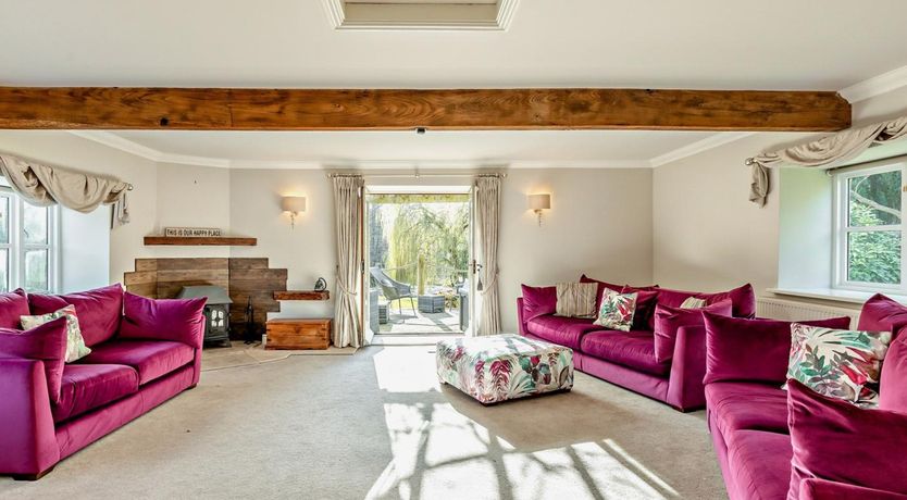 Photo of 5 Bed in Ross-on-wye