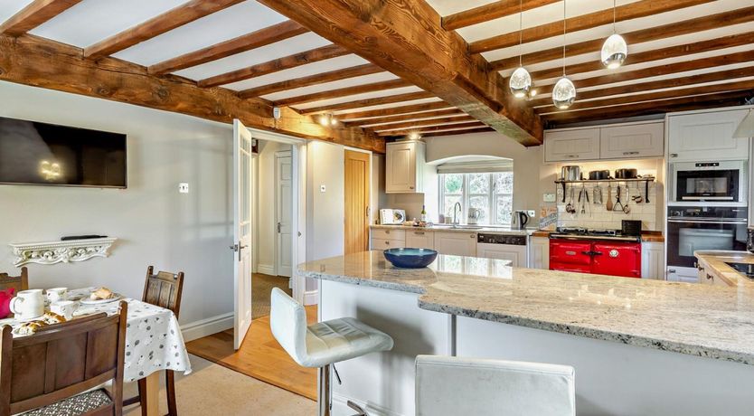 Photo of 5 Bed in Ross-on-wye